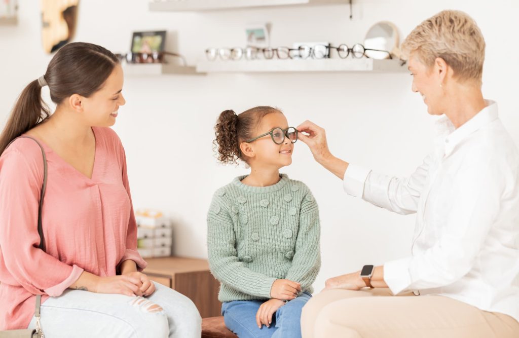 Myopie chez l'enfant à Marseille : prévention et suivi